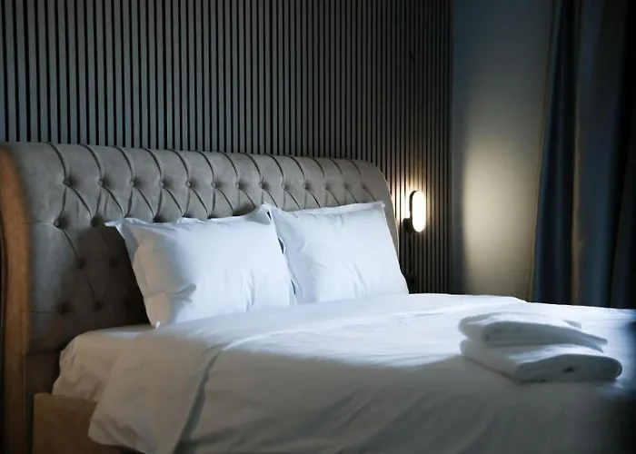 Balkan Crest Тирана