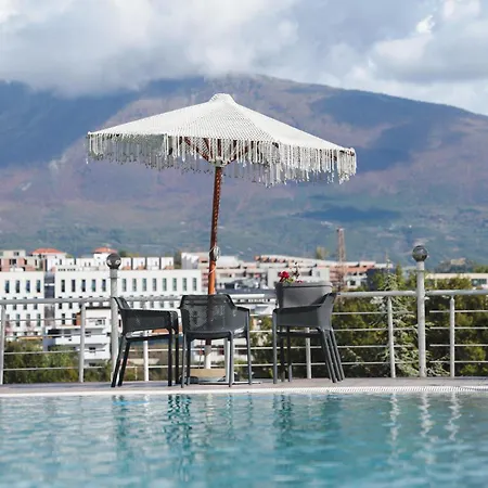 Balkan Crest 4* Tirana
