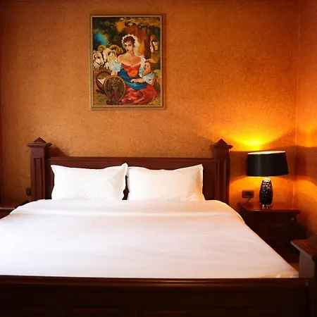 Hotel Balkan Crest Tirana