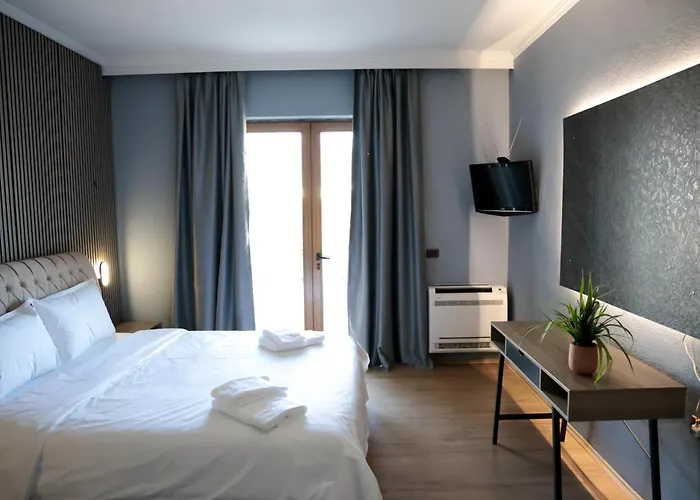 Balkan Crest Hotel Tirana